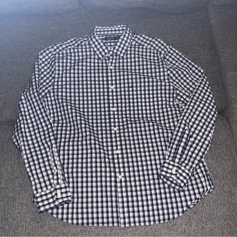 Nautica Classic Fit Wrinkle Resistant Size XXL Blue Button down Dress shirt